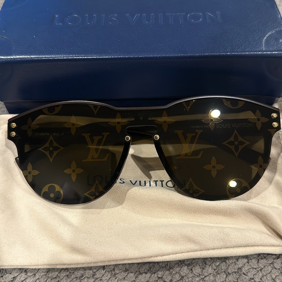 LV Waimea Sunglasses Unisex - Picture 2 of 3